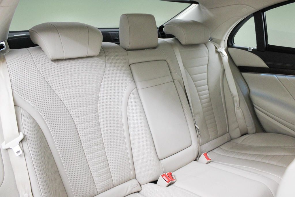 Used 2018 Mercedes-Benz S 560 Sedan image 28