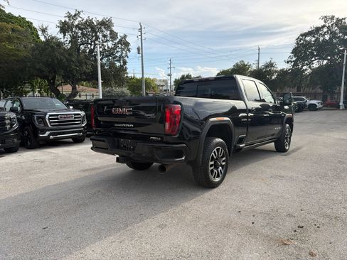 Used 2023 GMC Sierra 2500 AT4 w/ AT4 Preferred Package AWD/4WD image 5
