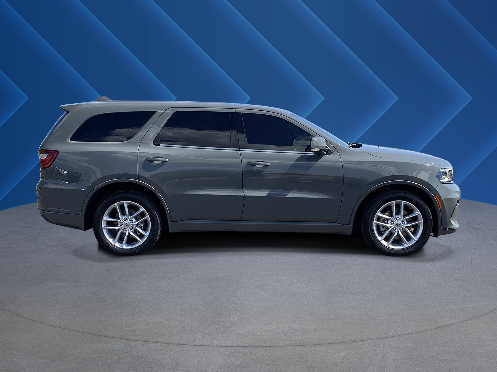 Used 2022 Dodge Durango GT RWD image 2