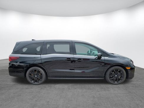 Used 2025 Honda Odyssey Sport-L image 4
