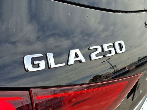 Used 2023 Mercedes-Benz GLA 250 4MATIC image 29