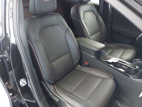 Used 2025 Buick Envista Avenir FWD image 28