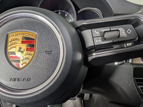 New 2026 Porsche Macan image 38