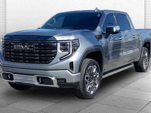 Used 2023 GMC Sierra 1500 Denali Ultimate AWD/4WD image 11