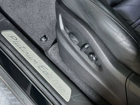 Certified 2023 Porsche Cayenne Platinum Edition AWD/4WD image 59