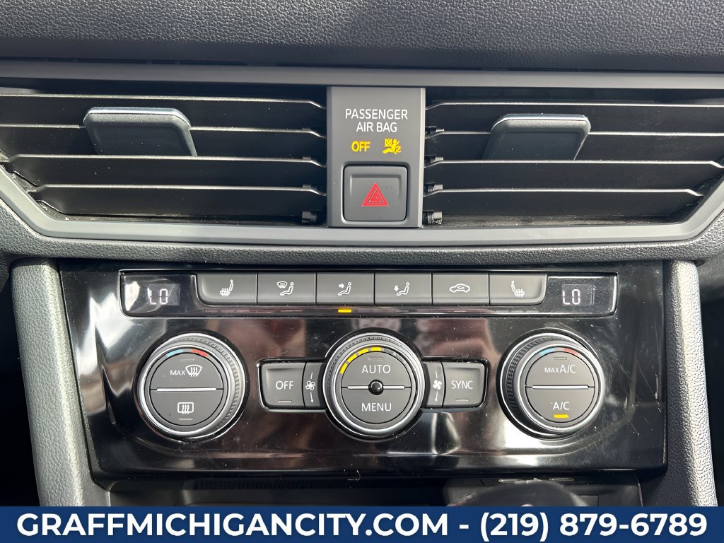 Used 2024 Volkswagen Jetta SE FWD image 22