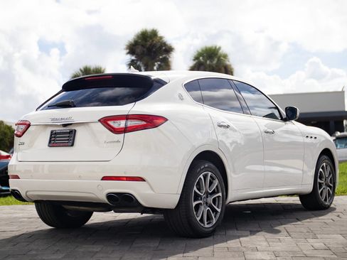 Used 2020 Maserati Levante S AWD/4WD image 13