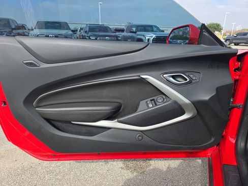 Used 2017 Chevrolet Camaro LT image 25