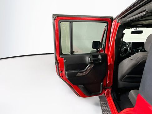 Used 2017 Jeep Wrangler Unlimited Sport w/ Quick Order Package 24S AWD/4WD image 24
