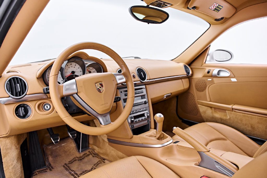 Used 2006 Porsche Cayman S RWD image 2