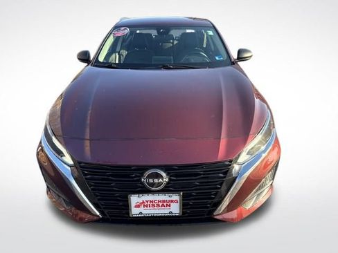 Used 2024 Nissan Altima 2.5 SV image 8