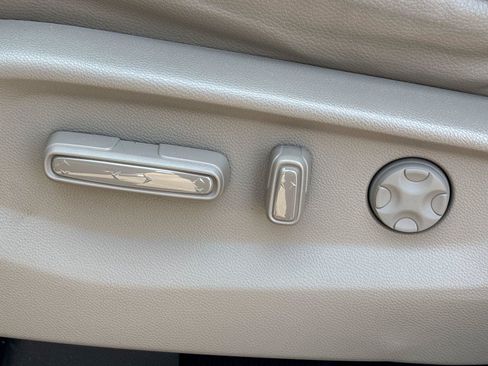 Used 2024 Honda Odyssey EX-L image 16