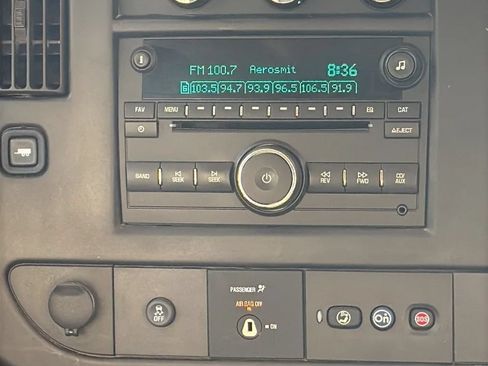 Used 2017 Chevrolet Express 3500 LS RWD image 22