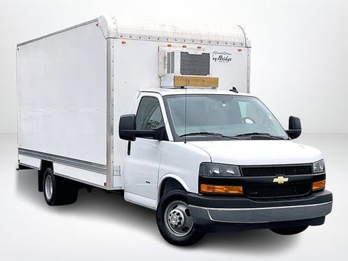 Used 2024 Chevrolet Express 3500 w/ Power Convenience Package RWD image 1