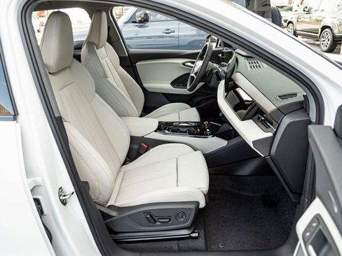 New 2025 Audi Q6 e-tron Premium Plus AWD/4WD image 26