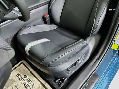 Certified 2025 Toyota Camry SE w/ Convenience Package AWD/4WD image 16