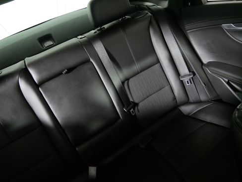 Used 2015 Chevrolet Impala LT w/ Convenience Package FWD image 14