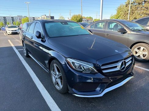 Used 2017 Mercedes-Benz C 300 4MATIC Sedan image 4