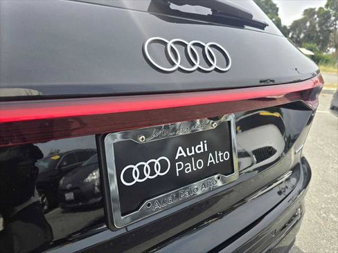 Used 2025 Audi Q6 e-tron Premium Plus w/ Premium Plus AWD/4WD image 17