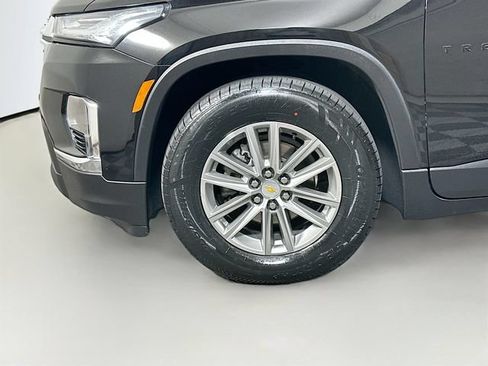 Used 2023 Chevrolet Traverse LT AWD/4WD image 34