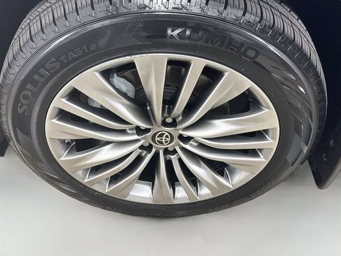 Used 2022 Toyota Highlander Platinum AWD/4WD image 33