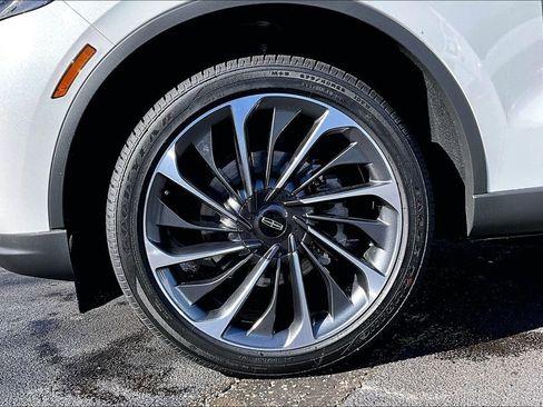 New 2026 Lincoln Aviator Reserve w/ Luxury Package image 12