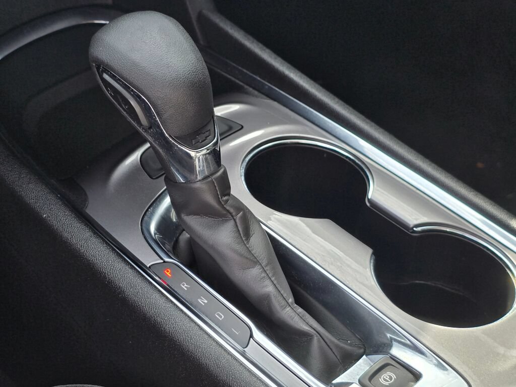 Used 2023 Chevrolet Malibu LT FWD image 28