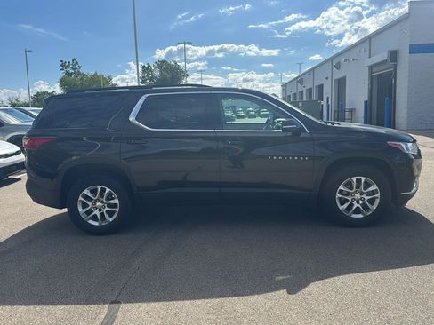 Used 2020 Chevrolet Traverse LT w/ LPO, Floor Liner Package AWD/4WD image 7