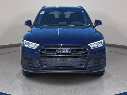 Used 2020 Audi Q5 2.0T Premium w/ Titanium Sport Package AWD/4WD image 2