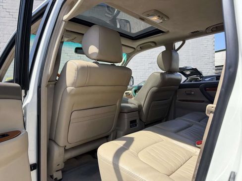 Used 2004 Lexus LX 470 4WD image 23