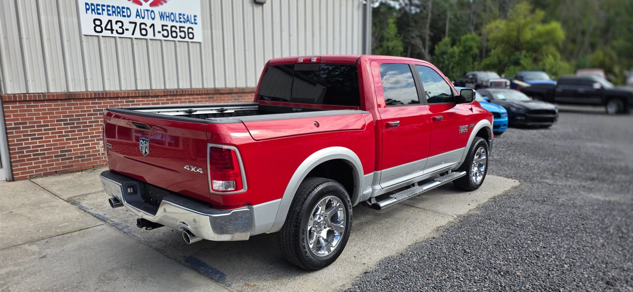 Used 2014 RAM 1500 Laramie w/ Convenience Group AWD/4WD image 6