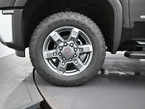 New 2026 GMC Sierra 3500 SLE image 8