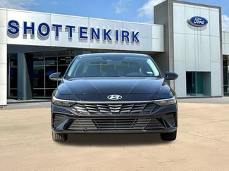 Used 2026 Hyundai Elantra SE FWD video 2