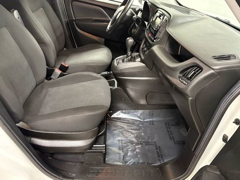 Used 2019 RAM ProMaster City Tradesman image 15