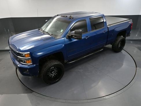 Used 2016 Chevrolet Silverado 2500 LT w/ LT Convenience Package image 54