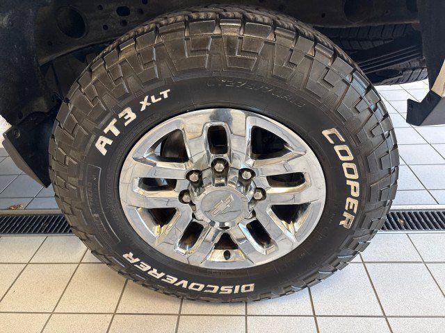 Used 2016 Chevrolet Silverado 2500 LT w/ LT Convenience Package AWD/4WD image 11