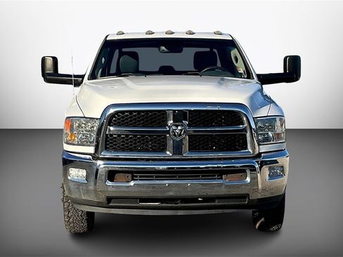 Used 2017 RAM 3500 Tradesman w/ Chrome Appearance Group image 2