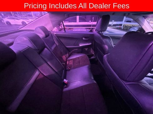 Used 2012 Toyota Camry SE w/ Leather Pkg FWD image 5