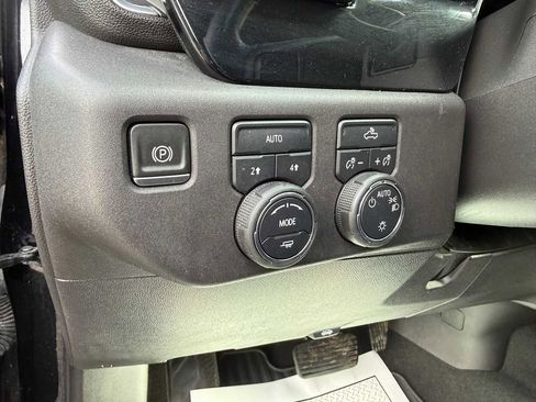 Used 2023 Chevrolet Silverado 1500 LT image 15