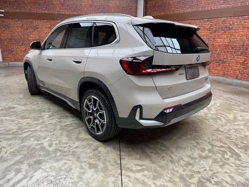 Used 2026 BMW X1 xDrive28i w/ Technology Package image 3