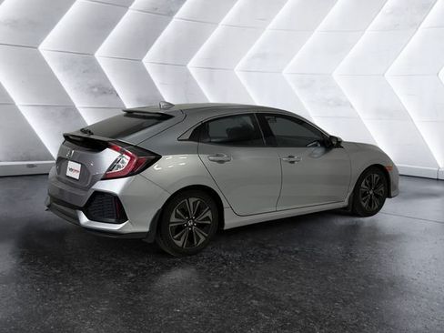Used 2018 Honda Civic EX image 4