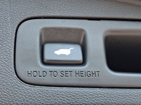 Used 2020 Honda CR-V Touring image 24