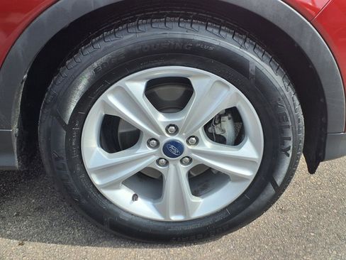 Used 2014 Ford Escape SE image 9