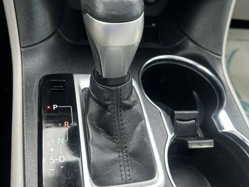 Used 2019 Toyota Highlander XLE image 13