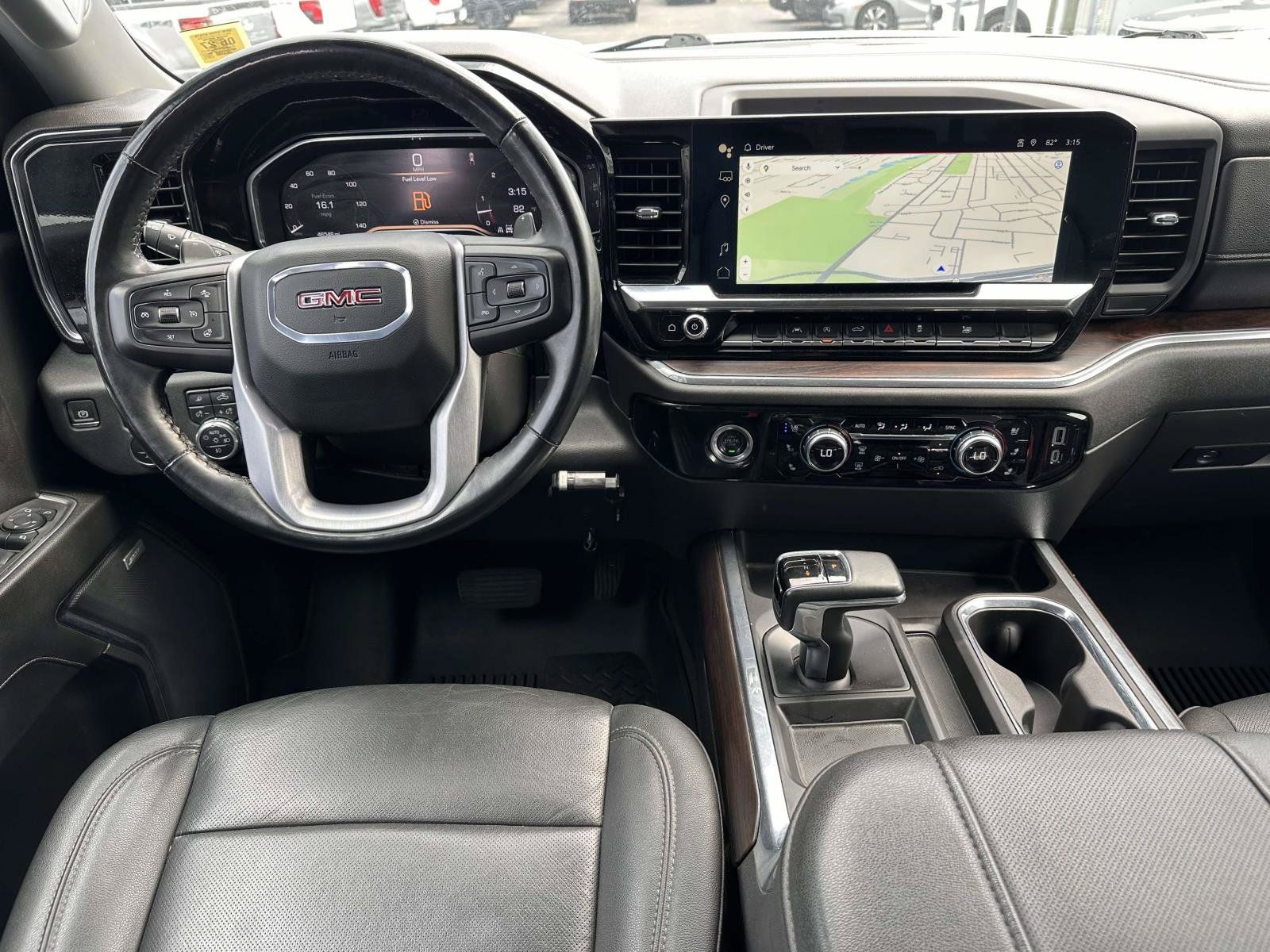 Used 2024 GMC Sierra 1500 SLT w/ SLT Premium Package AWD/4WD image 16