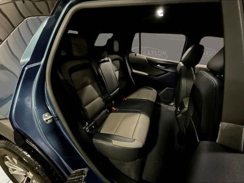 New 2026 Chevrolet Equinox LT w/ Convenience Package II AWD/4WD image 11