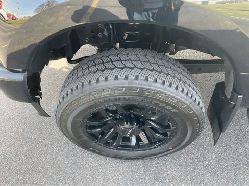 Used 2022 Ford F250 Lariat AWD/4WD image 9