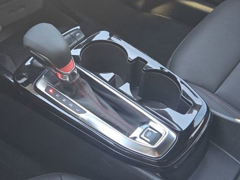 Used 2025 Chevrolet Trax RS w/ Sunroof Package image 21