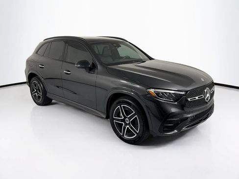 Certified 2026 Mercedes-Benz GLC 300 image 3