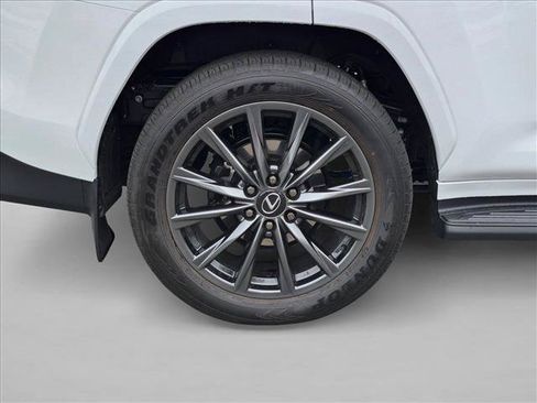Used 2026 Lexus LX 600 F Sport AWD/4WD image 23